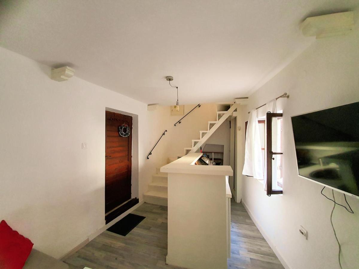 كوتور St.Tripun Apartment المظهر الخارجي الصورة